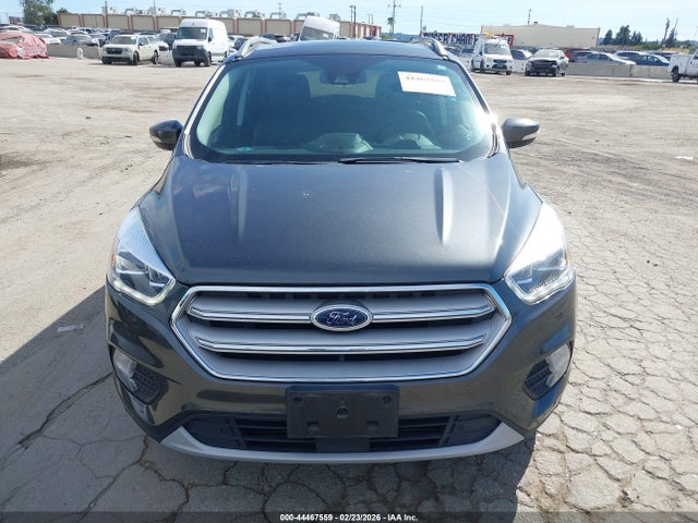 1FMCU9J94KUA91834 Ford Escape Titanium