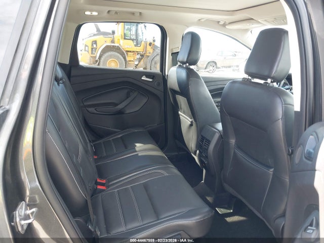 1FMCU9J94KUA91834 Ford Escape Titanium