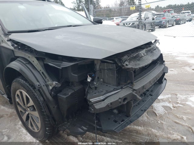 4S4BTADC4R3300951 Subaru Outback Premium
