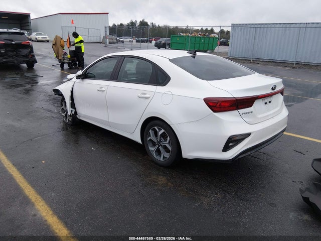 2021 KIA FORTE 3KPF24AD3ME401259 Photo 2