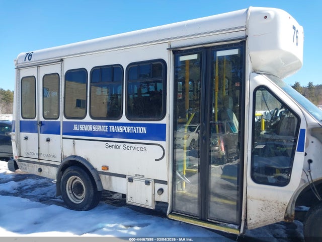 Ford E-350 Cutaway 2016 1FDEE3FL0GDC22482 Image 17