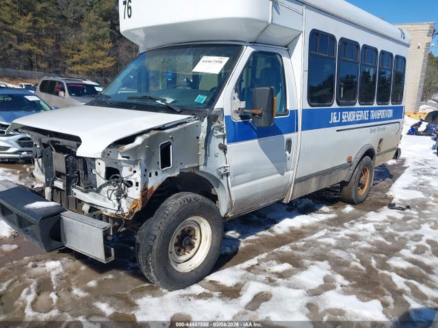 Ford E-350 Cutaway 2016 1FDEE3FL0GDC22482 Image 2