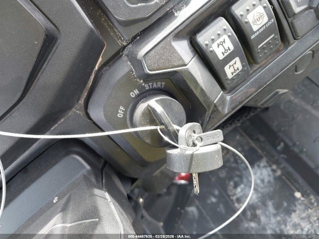 Can-Am Defender Max Xt Hd9 2024 3JBUCAP48RK002370 Image 11