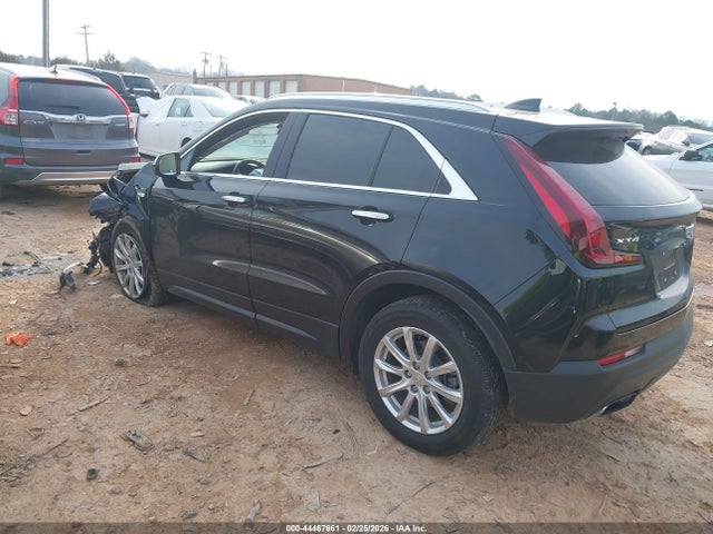2019 CADILLAC XT4 1GYAZAR46KF146709 Photo 2