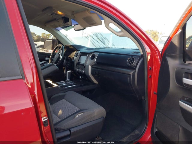 5TFEY5F17HX219178 Toyota Tundra Sr5 5.7l V8