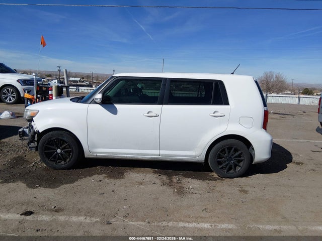 Scion XB 2015 JTLZE4FE6FJ069222 Image 15