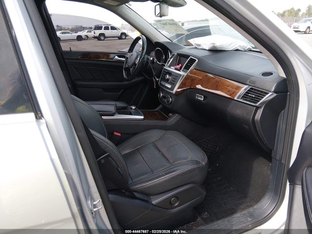 2015 MERCEDES-BENZ GL 350 BLUETEC 4JGDF2EE0FA520410 Photo 4
