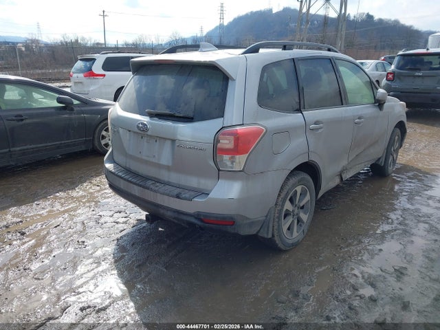 2018 SUBARU FORESTER JF2SJAEC6JH514437 Photo 3