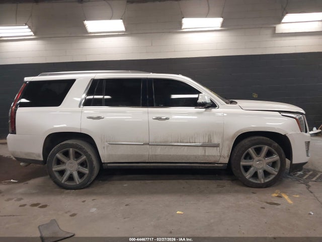 2016 Cadillac Escalade Premium Collection მანქანა იყიდება აუქციონზე, vin: 1GYS4CKJXGR305767, აუქციონის ნომერი: 44467717