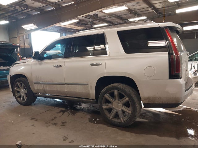 2016 Cadillac Escalade Premium Collection მანქანა იყიდება აუქციონზე, vin: 1GYS4CKJXGR305767, აუქციონის ნომერი: 44467717