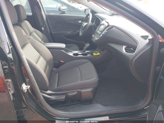 1G1ZD5STXSF126620 Chevrolet Malibu Fwd 1lt