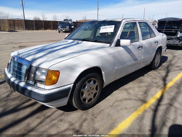 1993 MERCEDES-BENZ 400 WDBEA34E3PB876617 Photo 1