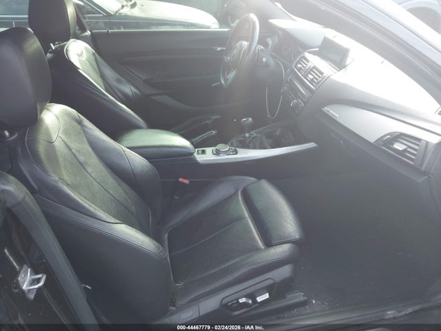 44467779 :رقم المزاد ، WBA2L1C52HV668648 vin ، 2017 Bmw M240i مزاد بيع