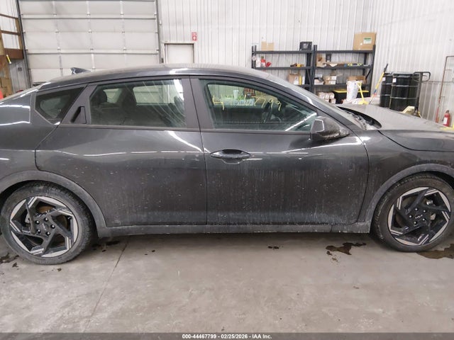Продажа на аукционе авто 2025 Kia K4 Ex, vin: 3KPFU4DE2SE080522, номер лота: 44467799
