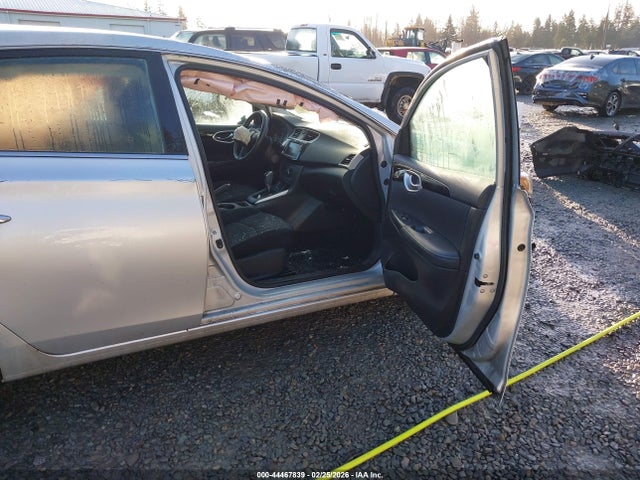 3N1AB7AP5KY306996 Nissan SENTRA SV