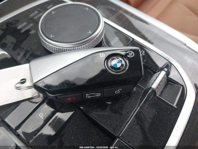 2025 BMW X7 5UX23EM02S9X31114 Photo 10