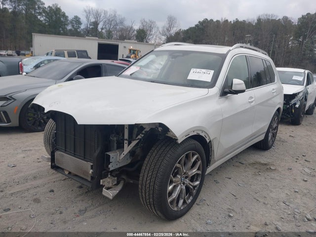 2025 BMW X7 5UX23EM02S9X31114 Photo 1