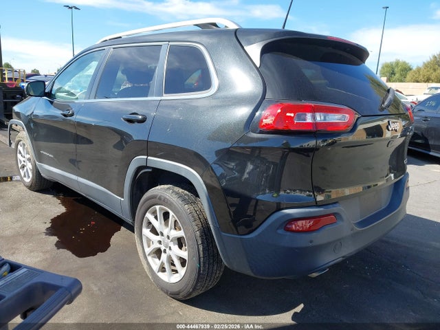1C4PJLCB9GW257787 Jeep Cherokee Latitude