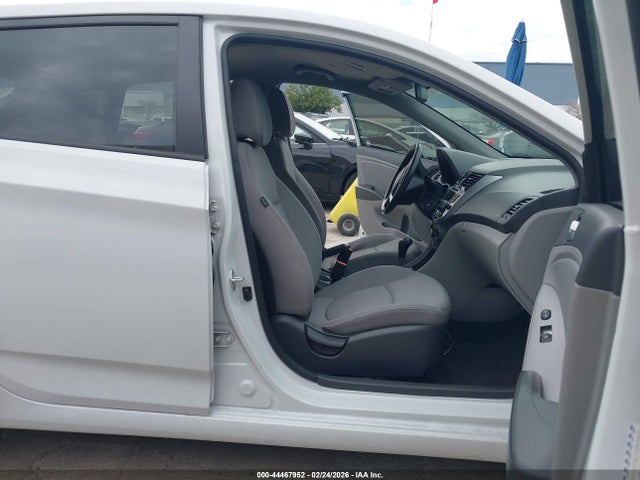 KMHCU5AE1HU365649 Hyundai Accent Sport