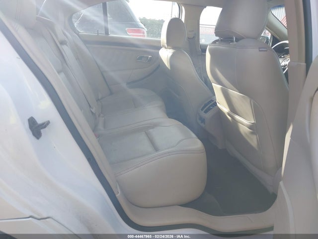 1FAHP2F8XGG139843 Ford Taurus Limited