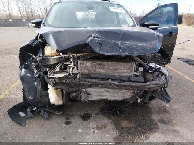 1FMCU9J94GUA67315 Ford Escape Titanium