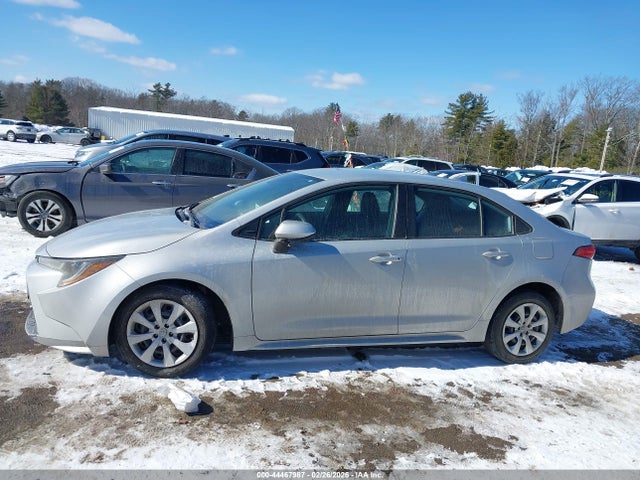Toyota COROLLA LE 2020 5YFEPRAE6LP032588 Image 15