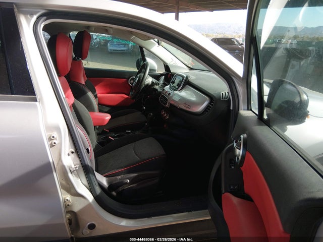 2016 FIAT 500X ZFBCFYBT8GP368870 Photo 4