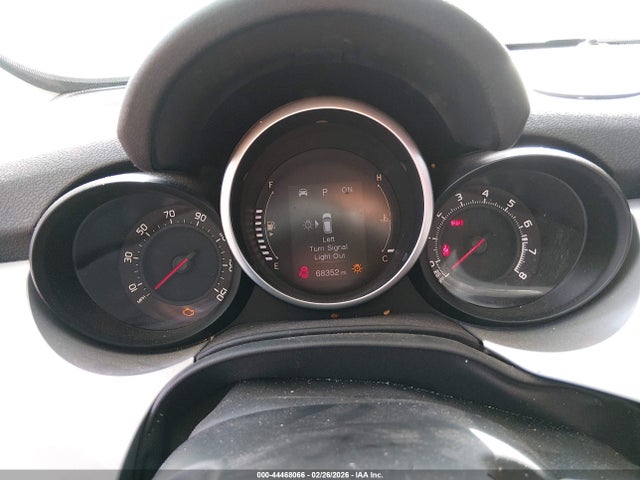 2016 FIAT 500X ZFBCFYBT8GP368870 Photo 6