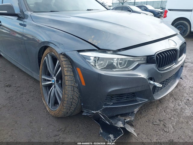 44468075 :رقم المزاد ، WBA8B3G54GNT63010 vin ، 2016 Bmw 340i مزاد بيع