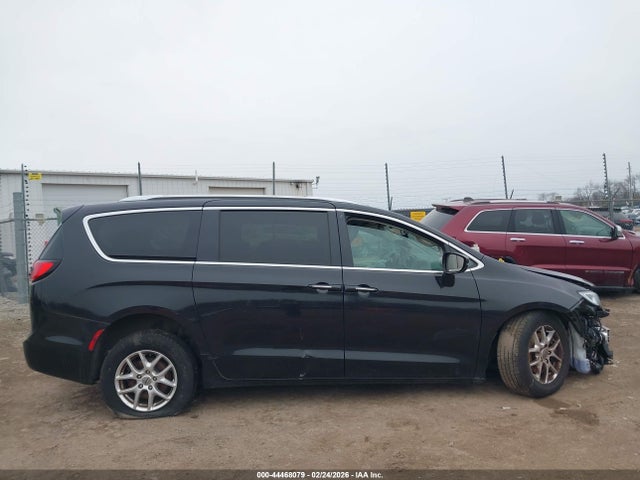 Продажа на аукционе авто 2021 Chrysler Pacifica Touring L, vin: 2C4RC1BG9MR601384, номер лота: 44468079