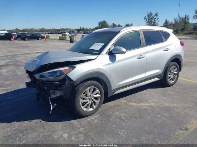 2017 HYUNDAI TUCSON KM8J3CA23HU549415 Photo 1