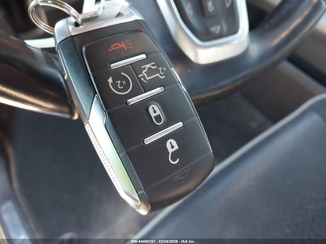 Продажа на аукционе авто 2022 Ram 1500 Laramie  4x2 5'7 Box, vin: 1C6RREJT7NN300980, номер лота: 44468157