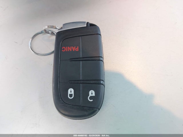 1C4RJEAG8LC141057 Jeep Grand Cherokee Laredo E 4x2