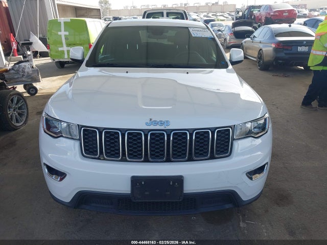 1C4RJEAG8LC141057 Jeep Grand Cherokee Laredo E 4x2