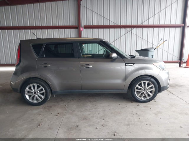 KIA SOUL + 2018 KNDJP3A56J7538366 Image 13