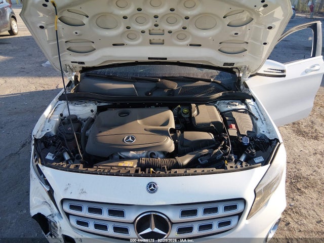 2018 MERCEDES-BENZ GLA 250 WDCTG4EB7JJ500138 Photo 9