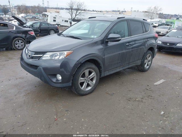 Toyota Rav4 Xle 2015 2T3RFREV0FW359495 Image 2