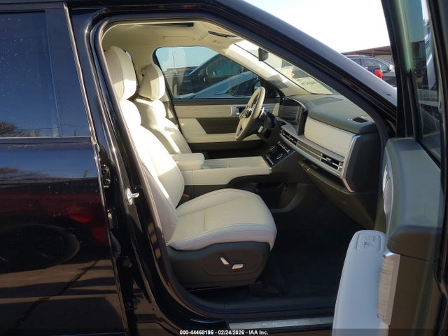 Auction sale of the 2025 Hyundai Santa Fe Calligraphy, vin: 5NMP54GL2SH101633, lot number: 44468196