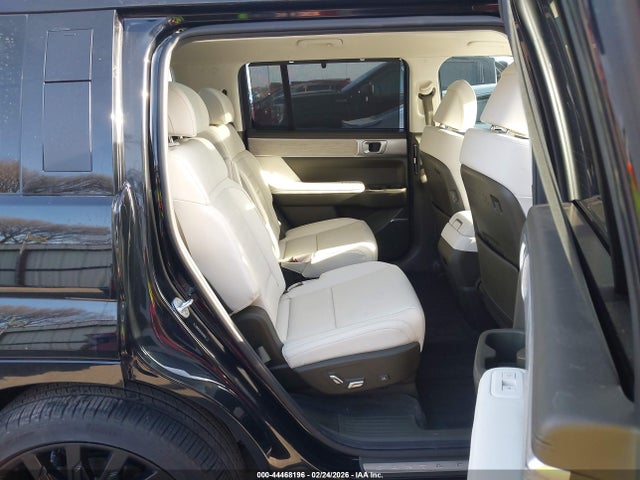 Auction sale of the 2025 Hyundai Santa Fe Calligraphy, vin: 5NMP54GL2SH101633, lot number: 44468196