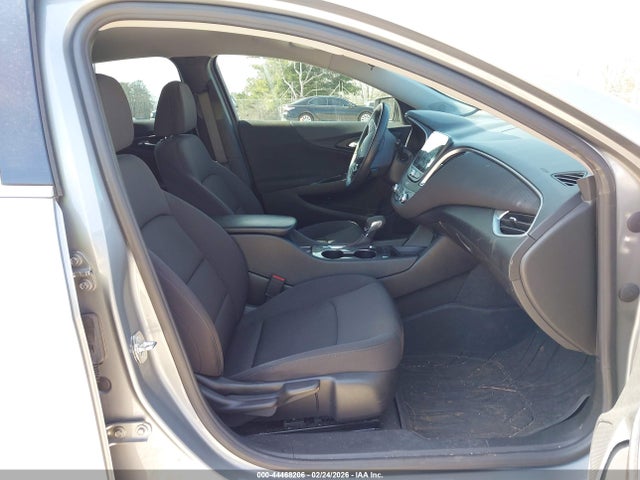 1G1ZG5ST6PF127424 Chevrolet Malibu Fwd Rs