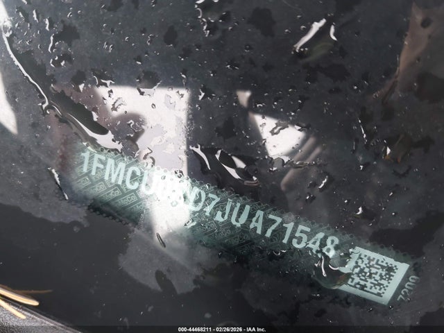 44468211 :رقم المزاد ، 1FMCU0HD7JUA71548 vin ، 2018 Ford Escape Sel مزاد بيع