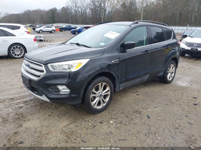 44468211 :رقم المزاد ، 1FMCU0HD7JUA71548 vin ، 2018 Ford Escape Sel مزاد بيع