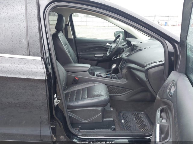 44468211 :رقم المزاد ، 1FMCU0HD7JUA71548 vin ، 2018 Ford Escape Sel مزاد بيع