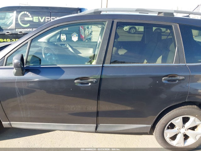Subaru Forester 2.5i Limited 2015 JF2SJARC9FH401650 Image 14