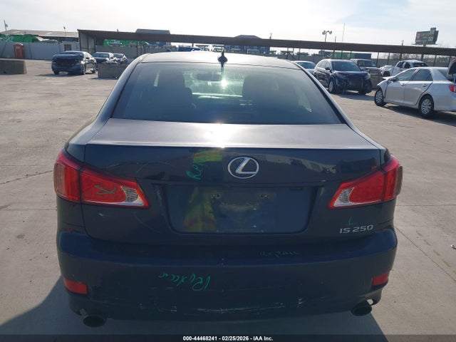 44468241 :رقم المزاد ، JTHBF5C24B5138114 vin ، 2011 Lexus Is 250 مزاد بيع
