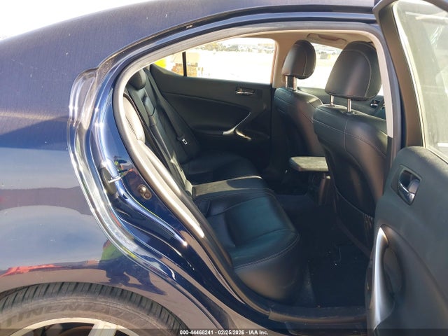 44468241 :رقم المزاد ، JTHBF5C24B5138114 vin ، 2011 Lexus Is 250 مزاد بيع