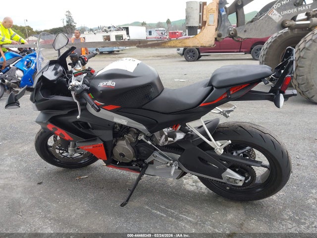 ZD4KSUG03RS003156 Aprilia Rs 660