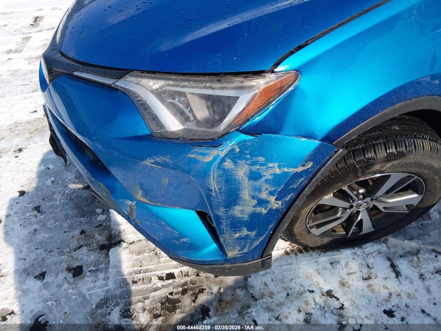 Toyota Rav4 Xle 2017 JTMRFREV0HJ135998 Image 17