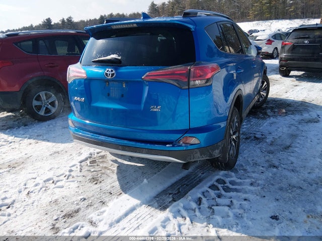 Toyota Rav4 Xle 2017 JTMRFREV0HJ135998 Image 4