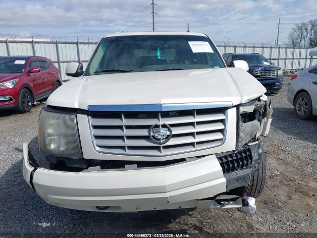 44468373 :رقم المزاد ، 1GYEK63N32R220686 vin ، 2002 Cadillac Escalade Standard مزاد بيع